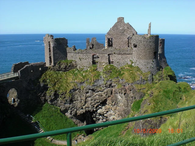 قلعة دونليس