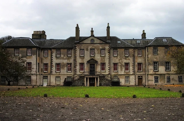 بيت نيوهيلز