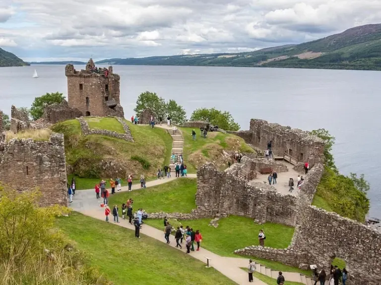 قلعة أركارت (Caisteal na Sròine)