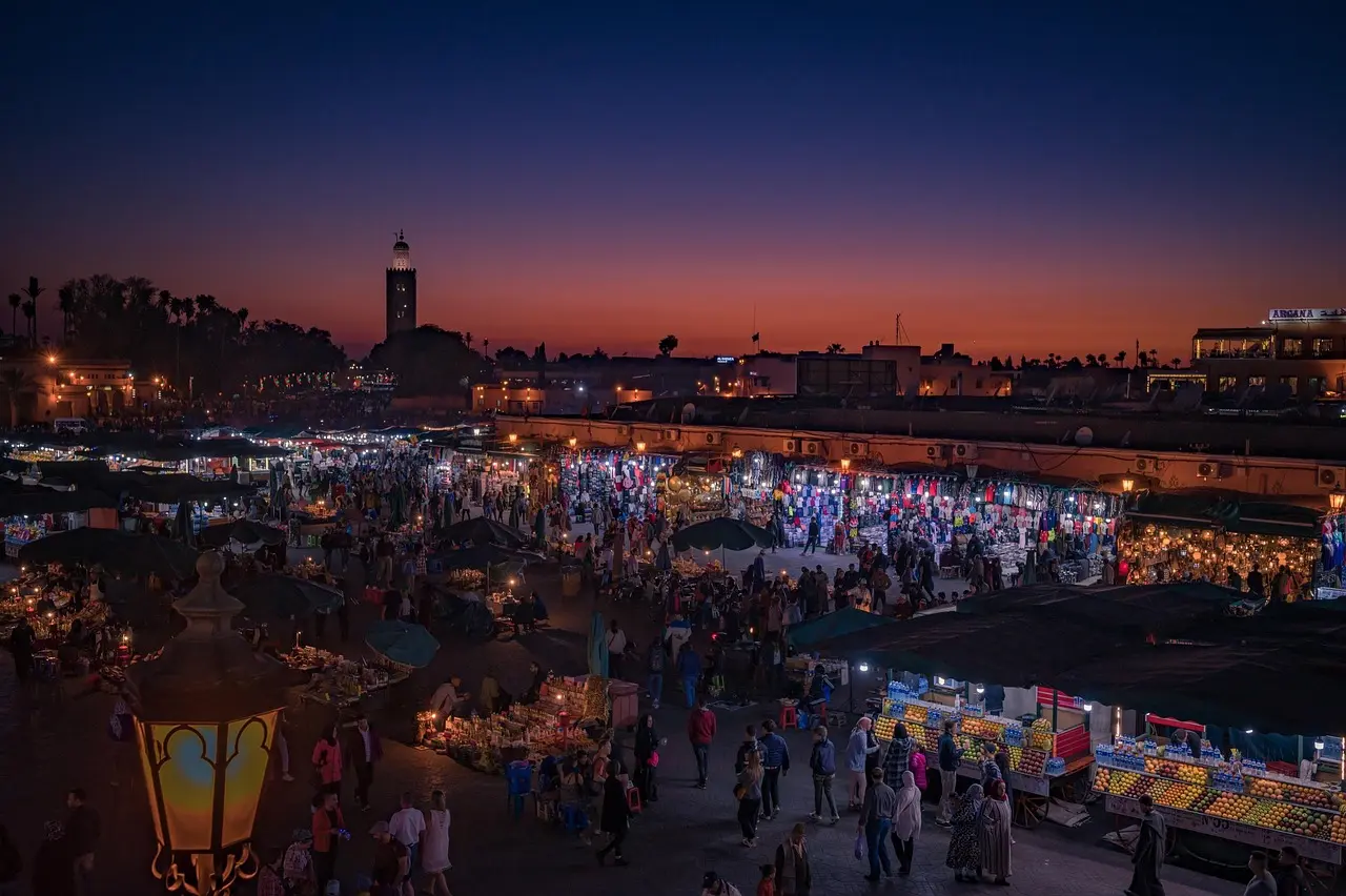 riad فاخر في مراكش مع فناء داخلي وزخارف تقليدية